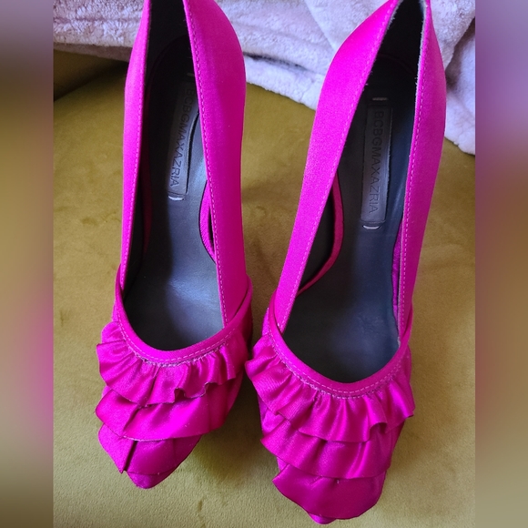 BCBGMaxAzria Pink Satin Heels - Picture 4 of 7